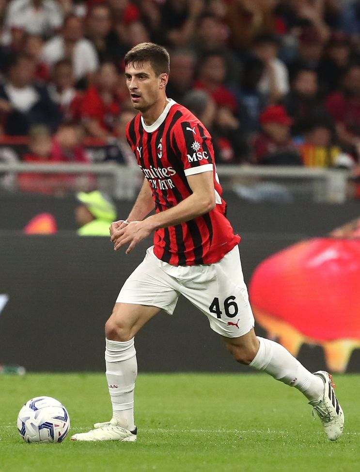 La nuova difesa del Milan di Allegri: rivoluzione in vista?- immagine 3