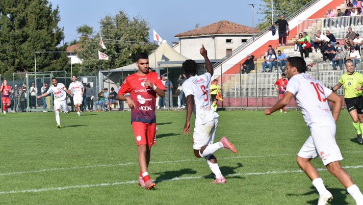 Foto: Campodarsego Calcio 1974 Facebook La 5ª giornata di Serie D: che Campodarsego nel derby con la Luparense! L’Este la riprende all’ultimo - immagine 1