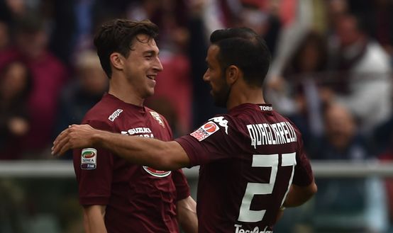 TURIN, ITALY - APRIL 26: Matteo Darmian (L) of Torino FC celebrates his goal with team mate Fabio Quagliarella during the Serie A match between Torino FC and Juventus FC at Stadio Olimpico di Torino on April 26, 2015 in Turin, Italy. (Photo by Valerio Pennicino/Getty Images) Torino, dieci anni dopo l’ultimo successo in un derby: cosa fanno i protagonisti?- immagine 2