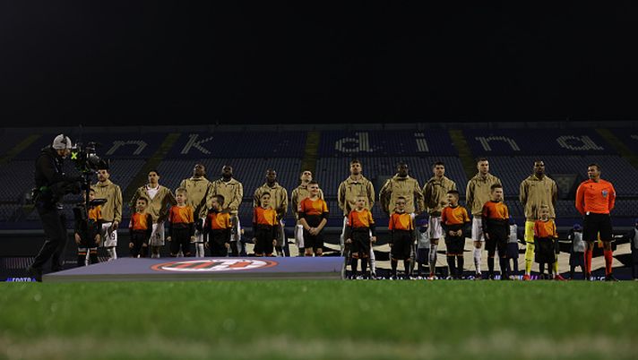 ZAGREB, CROATIA - JANUARY 29:  Palyers of AC Milan line up prior to the UEFA Champions League 2024/25 League Phase MD8 match between GNK Dinamo and AC Milan at Stadion Maksimir on January 29, 2025 in Zagreb, Croatia. (Photo by Claudio Villa/AC Milan via Getty Images)  Il sentiment dei tifosi: “E’ dal dopo Scudetto che…” - immagine 1