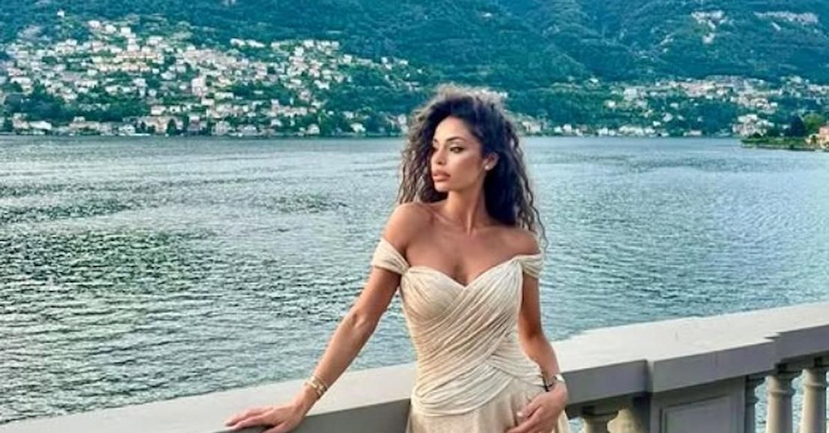VIDEO / Domenica al Lago: Raffaella Fico incanta i follower VIDEO / Domenica al Lago: Raffaella Fico incanta i follower