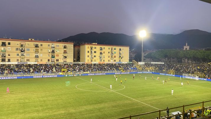 Il derby campano è gialloblù: Juve Stabia-Avellino finisce 2-0 Juve Stabia Avellino
