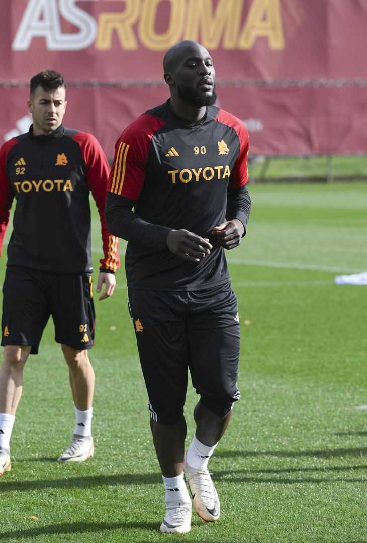 Roma, il terzo giorno di allenamento per De Rossi: Dybala c’è  FOTO GALLERY - immagine 5