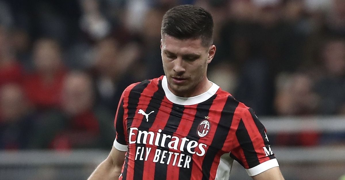 Infortunio Jovic: ecco quando potrà rientrare in campo con il Milan