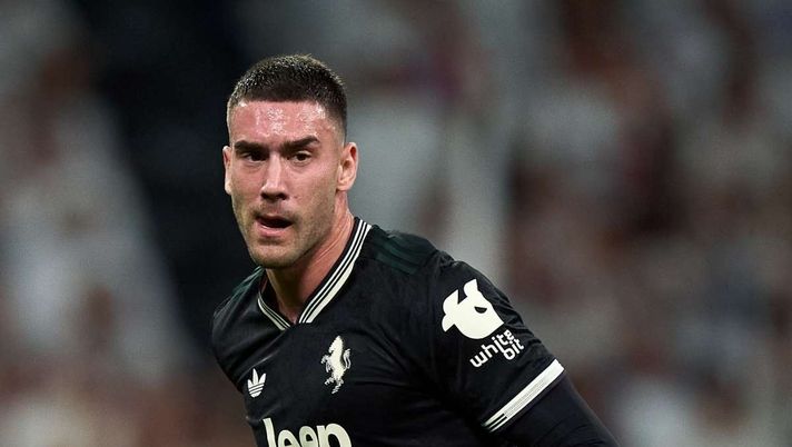 Milan, l'appello di Pellegatti: 'Affondare per Vlahovic. Gimenez non ha ...'