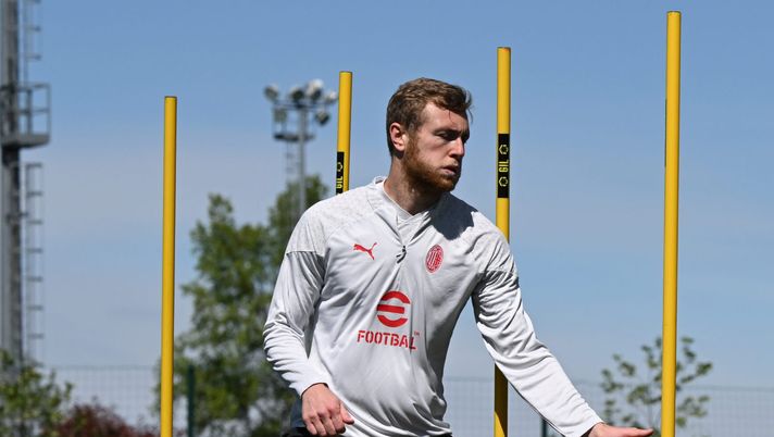 Tommaso Pobega allenamento Milan-Genoa Serie A News 2023-24