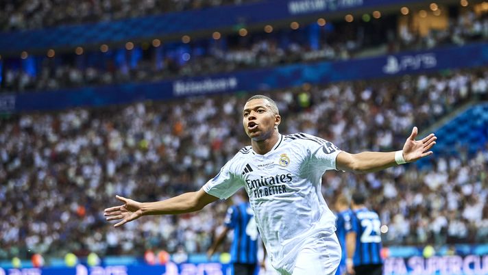 WARSAW, POLAND - AUGUST 14: Kylian Mbappe from Real Madrid celebrates after scoring during the UEFA Super Cup 2024 match between Real Madrid and Atalanta BC at National Stadium on August 14, 2024 in Warsaw, Poland. (Photo by Adam Nurkiewicz/Getty Images) Da Team USA a Team Real - immagine 1