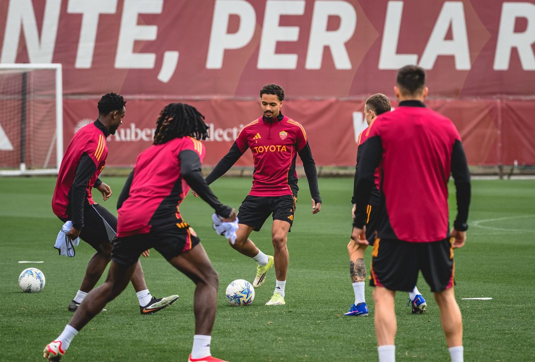 Trigoria, l’allenamento a due giorni dalla trasferta di Genova – FOTO GALLERY - immagine 5