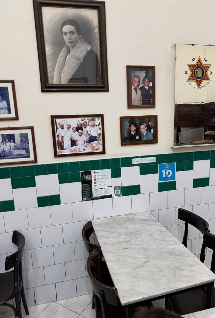 Rakitic ha gustato la pizza da Michele