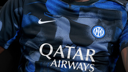 Inter, ecco la nuova maglia pre-gara. Tifosi in estasi: “Favolosa”