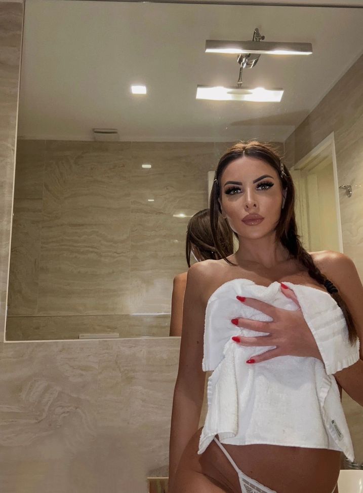 L’estate di Marialuisa Jacobelli è già incandescente tra selfie e scatti hot…- immagine 5