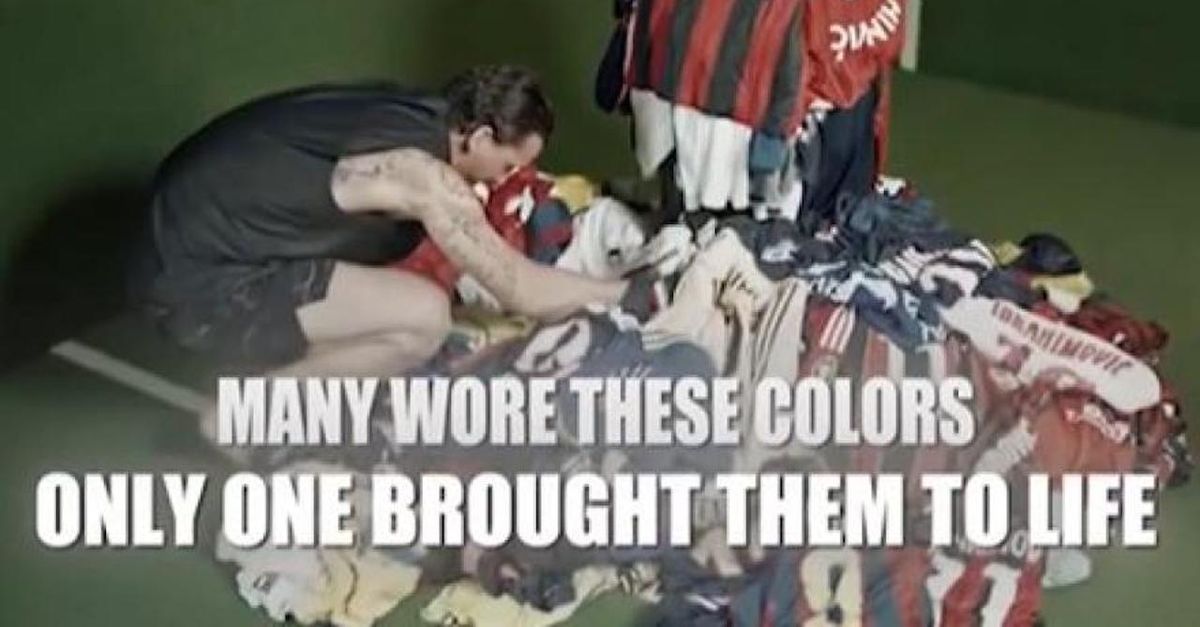 Milan, Ibrahimovic mostra tutte le sue maglie e lancia una frecciatina | VIDEO Milan, Ibrahimovic mostra tutte le sue maglie e lancia una frecciatina | VIDEO