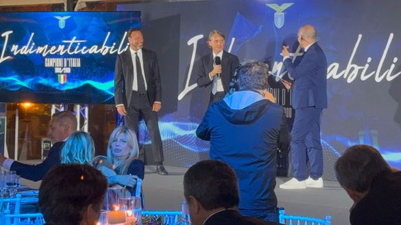 RIVIVI IL LIVE 14 MAGGIO | Lazio, 25 anni dal secondo scudetto: la festa in diretta – FT&VD- immagine 5