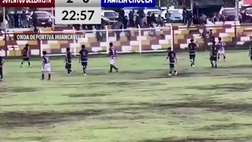 Perù, fulmine su un campo da calcio a Huancayo: morto un giocatore, 4 i feriti