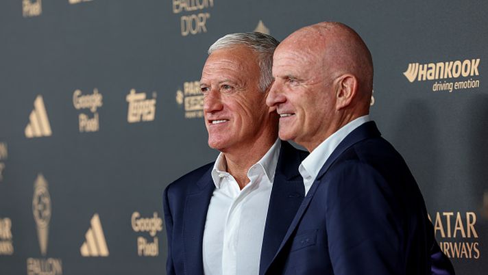 PARIS, FRANCE - SEPTEMBER 22: Didier Deschamps and Guy Stéphan attend the 69th Ballon D'Or Photocall at Theatre Du Chatelet on September 22, 2025 in Paris, France. (Photo by Pascal Le Segretain/Getty Images) e-deschamps-aveva-fatto-anche-le-pulci-al-milan-sui-minuti-di-gioco-di-nkunku