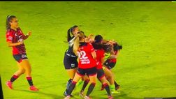 Messico, rissa shock nel campionato femminile: spinte, colpi e capelli tirati durante Juarez-Tijuana