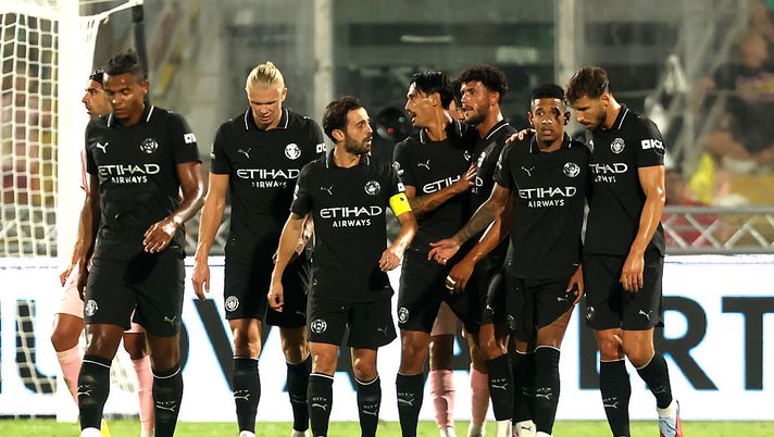 PALERMO, ITALY - AUGUST 09: Tijjani Reijnders of Manchester City FC celebrates after scoring his team's second goal during Pre-Season Friendly match between Palermo FC and Machester City FC at Stadio Renzo Barbera on August 09, 2025 in Palermo, Italy. (Photo by Maurizio Lagana/Getty Images) Palermo Manchester City