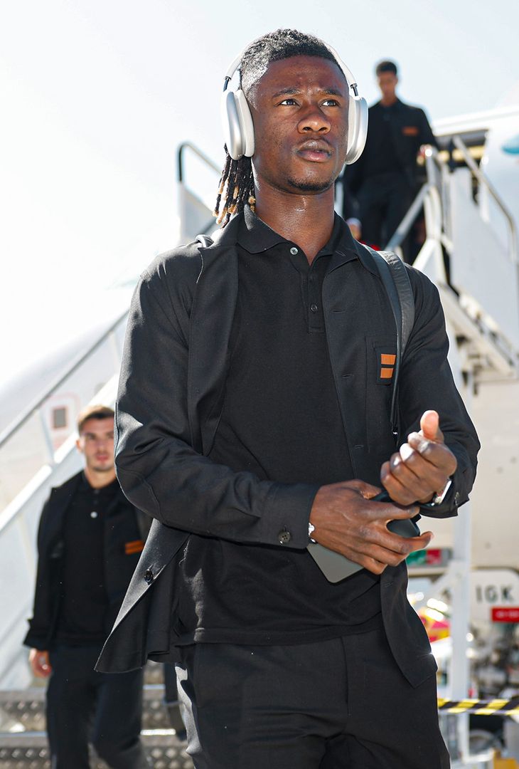 GALLERY Il Real Madrid è a Napoli: le foto dell’arrivo della squadra di Ancelotti - immagine 3