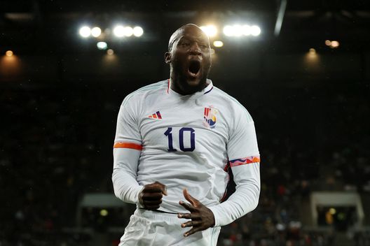 Roma, Mourinho ha un attacco per la Champions. Da Lukaku a Dybala: oltre 300 gol in A- immagine 2