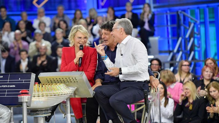 Bonolis conduce ‘Avanti un altro! By Night’. Maria De Filippi ospite d’eccezione. Montepremi in beneficenza - immagine 1