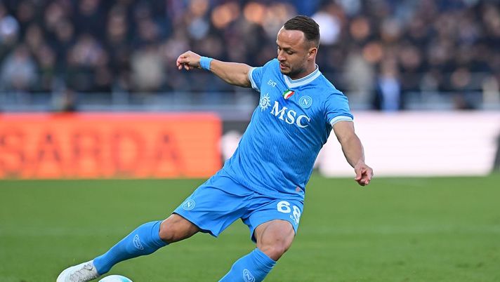 Napoli, sempre più emergenza a centrocampo: si ferma di nuovo Lobotka - immagine 1