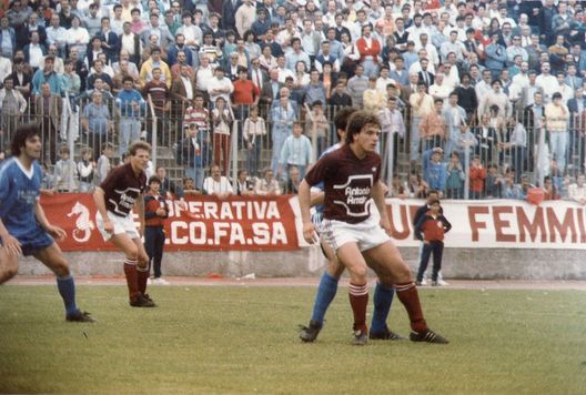 Un frammento del match fra Salernitana e Cavese della stagione 1985/1986 Salernitana-Cavese