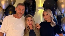 Totti, compleanno da sogno: la caccia al regalo e le lacrime. Ecco come ha festeggiato