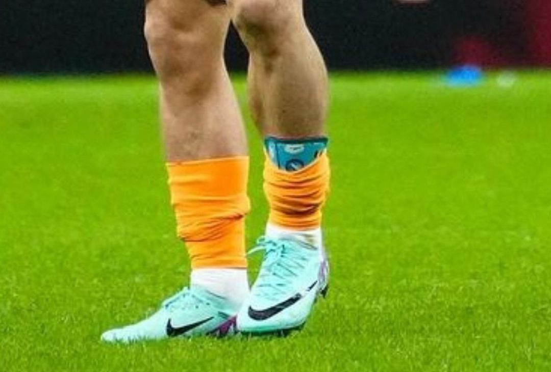 GALLERY Mertens e quell’amore per il Napoli che non tramonta mai: che omaggio! - immagine 3