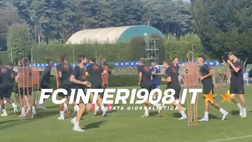 FCIN1908 / Verso Ajax-Inter, via alla rifinitura: squadra in campo ad Appiano