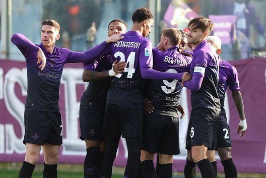 FLORENCE, ITALY - FEBRUARY 2: Moise Kean of ACF Fiorentina celebrates after scoring a goal during the Serie A match between Fiorentina and Genoa at Stadio Artemio Franchi on February 2, 2025 in Florence, Italy. (Photo by Gabriele Maltinti/Getty Images) Fiorentina
