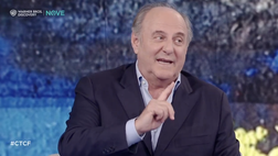 Gerry Scotti e il ricordo di Berlusconi: “Mi paragonò a un ragioniere brianzolo e poi mi disse…”