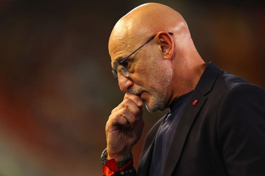 Luis De La Fuente, Ct della Spagna (GettyImages) Spagna, De La Fuente evita il saluto all’assistente dell’arbitro: “Non me ne sono accorto”- immagine 3