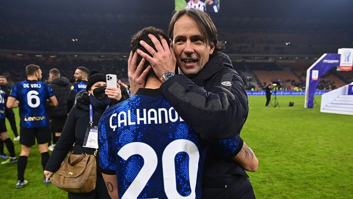 Hakan Calhanoglu Simone Inzaghi