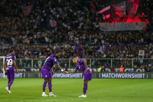GERMOGLI PH: 17 MAGGIO 2024 FIRENZE STADIO ARTEMIO FRANCHI SERIE A FIORENTINA VS NAPOLI NELLA FOTO ESULTANZA NZOLA Provaci ancora Nzola: titolare col Cagliari, si gioca la finale di Atene- immagine 2
