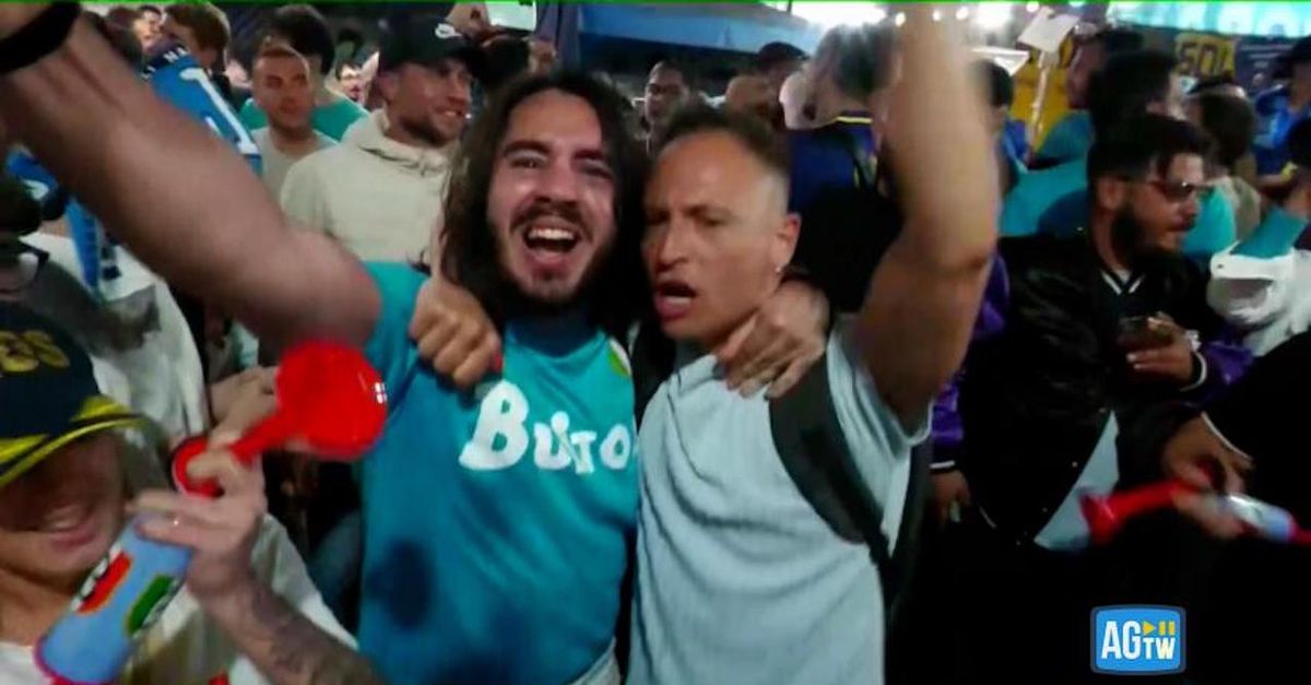 Scudetto al Napoli: tifosi in festa ai Quartieri Spagnoli | VIDEO Scudetto al Napoli: tifosi in festa ai Quartieri Spagnoli | VIDEO