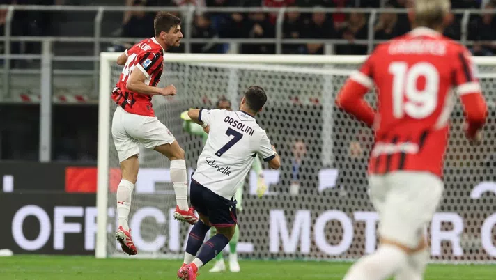 Matteo Gabbia AC Milan Milan-Bologna 3-1 Serie A 2024-2025
