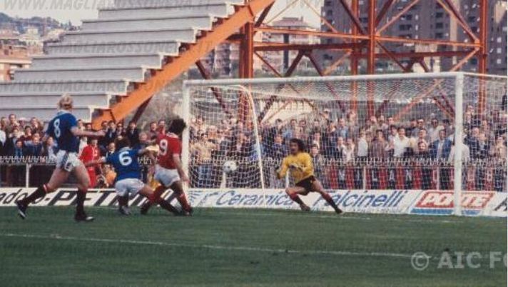 perugia-milan-1-1-del-14-ottobre-1979-maglia-blu-senza-scudetto