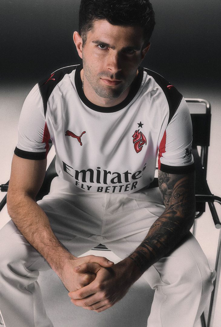 Presentata la nuova seconda maglia ('Away Kit') del Milan per la stagione 2025-2026 | AC Milan News
