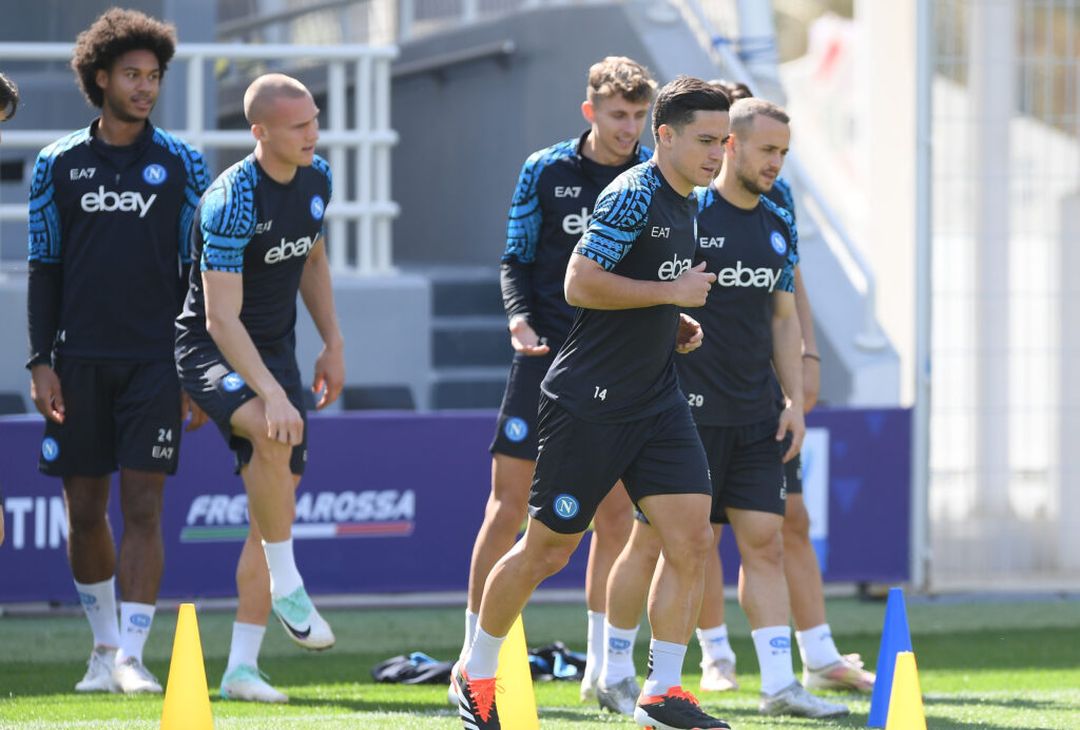 GALLERY Il Napoli si allena a Riyadh, prima volta per Traorè: le foto della seduta - immagine 3
