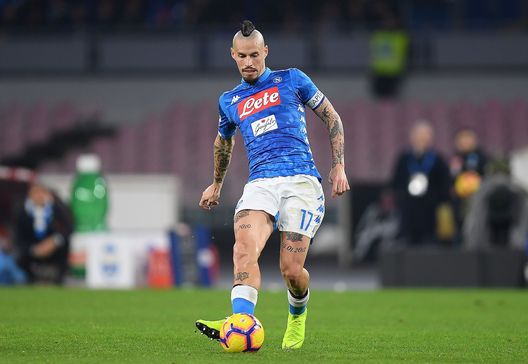 NAPOLI, ITALIA - 22 DICEMBRE: Marek Hamsik della SSC Napoli in azione durante la partita di Serie A tra SSC Napoli e Spal allo Stadio San Paolo il 22 dicembre 2018 a Napoli, Italia. (Foto di Francesco Pecoraro/Getty Images) ESCLUSIVA Hamsik: “Il Napoli di Sarri il più divertente. Io con Calzona? Ecco la verità”- immagine 2