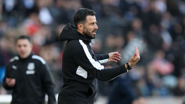 UDINE, ITALY - FEBRUARY 15: Fabio Grosso, manager of Sassuolo, reacts during the Serie A match between Udinese Calcio and US Sassuolo Calcio at Stadio Friuli on February 15, 2026 in Udine, Italy. (Photo by Timothy Rogers/Getty Images) Sassuolo-Bologna, Grosso: “Abbiamo iniziato bene, il gol ha complicato le cose”- immagine 2