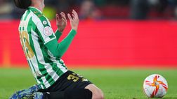 Milan, c’è l’accordo con Miranda, ma manca quello col Betis