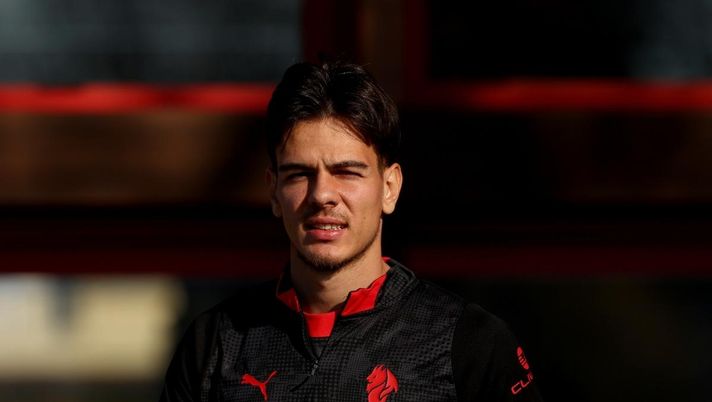 Ardon Jashari (centrocampista AC Milan) | AC Milan News (Foto Getty Images) Jashari: 'Milan deve stare in Champions. Siamo arrabbiati di non giocarla'