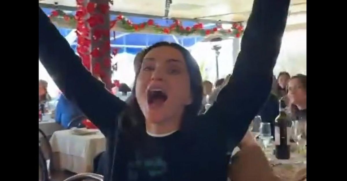 VIDEO / Anche Arisa torna a Sanremo: la reazione della cantante all’annuncio di Conti