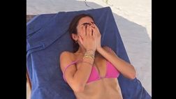VIDEO / Matri-Nargi, vacanze di Natale. Lei si rilassa, lui la terrorizza così