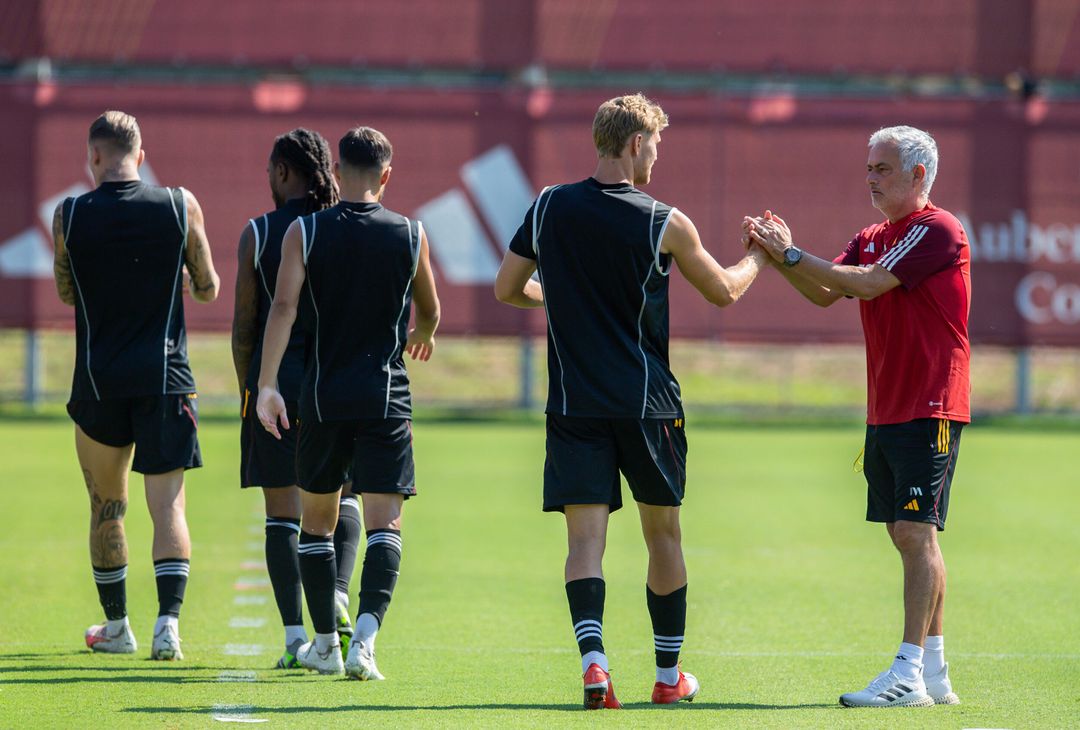 Roma, l’allenamento a tre giorni dall’esordio con la Salernitana – FOTO GALLERY - immagine 5