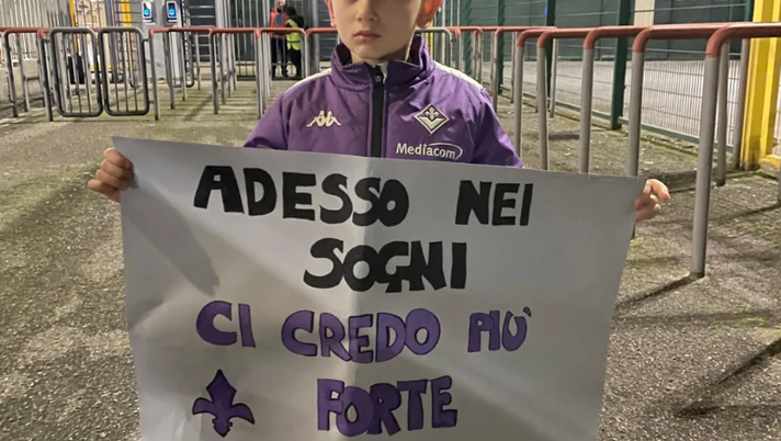 Tommy e il cartello censurato: la Cremonese si scusa con il piccolo tifoso viola - immagine 1
