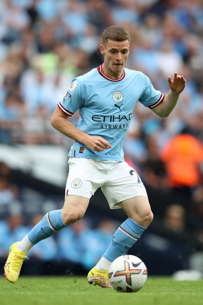MANCHESTER, ENGLAND - AUGUST 27: Sergio Gomez of Manchester City in action during the Premier League match between Manchester City and Crystal Palace at Etihad Stadium on August 27, 2022 in Manchester, England. (Photo by Jan Kruger/Getty Images) Calciomercato Manchester City: acquisti e cessioni sessione estiva 2022/23- immagine 6