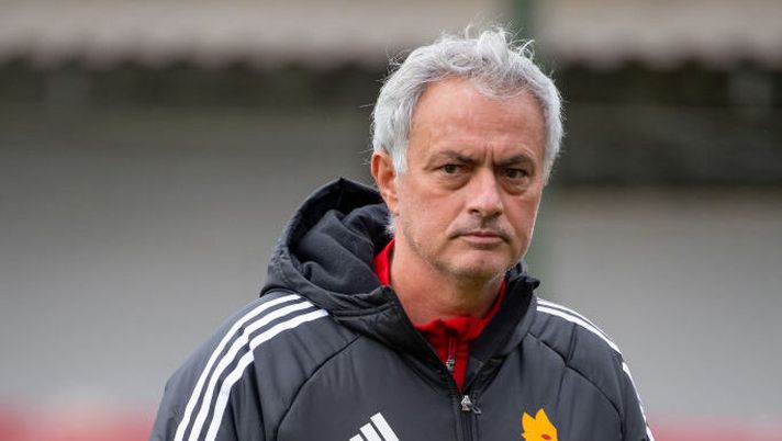 Mou resta a Roma? Ok, ma con ingaggio e piani sostenibili - immagine 1