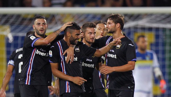 FROSINONE, ITALY - SEPTEMBER 15: Gregoire Defrel with his teammates of UC Sampdoria celebrates after scoring the team's third goal during the serie A match between Frosinone Calcio and UC Sampdoria at Stadio Benito Stirpe on September 15, 2018 in Frosinone, Italy. (Photo by Paolo Bruno/Getty Images) Sampdoria-Torino, l’attacco di Giampaolo: tante carte e un Defrel in più - immagine 1